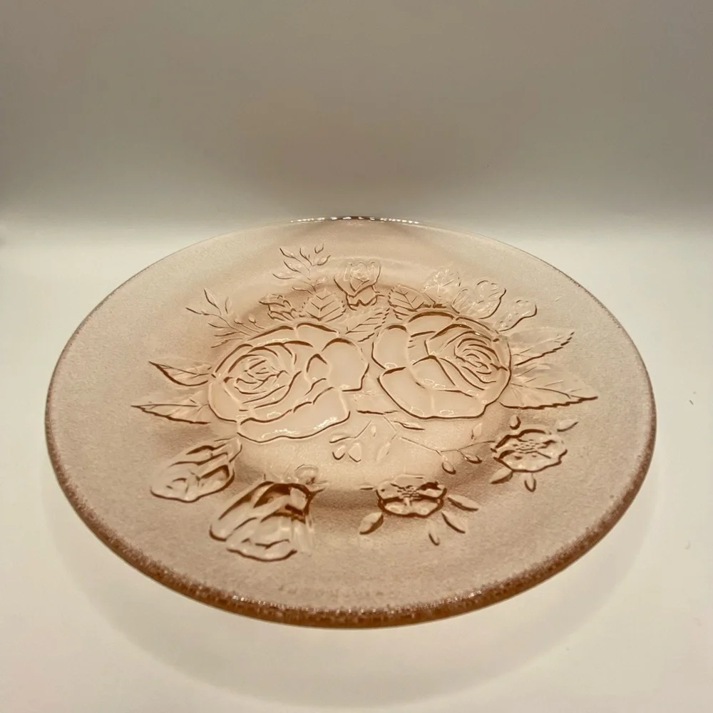 Firna Indonesia pink glass salad plates. Rose pattern pressed glass. Vintage. - Picture 5 of 6